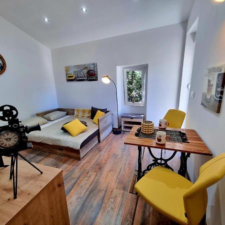 Retro Chic Studio PUY Exterior foto