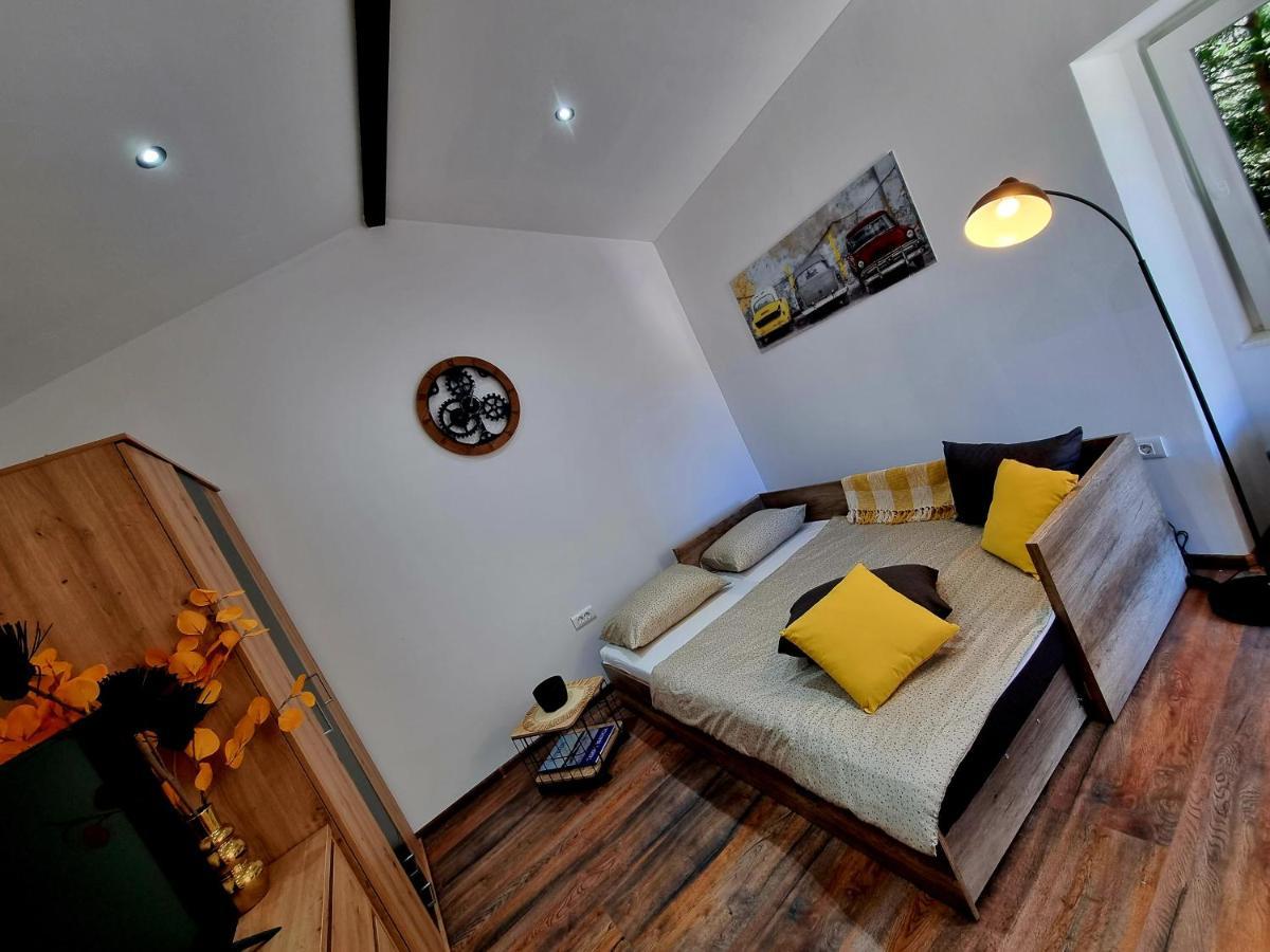 Retro Chic Studio PUY Exterior foto